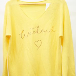 Top-jaune-inscription-The-Weekend-confortable-et-stylé